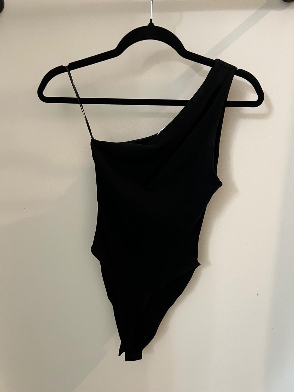 CUT OUT ASYMMETRIC BODYSUIT