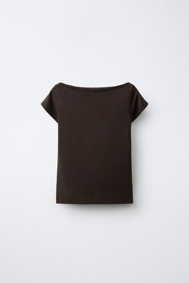 CAMISETA CUELLO BARCO - Marrón oscuro de Zara - Imagen 0