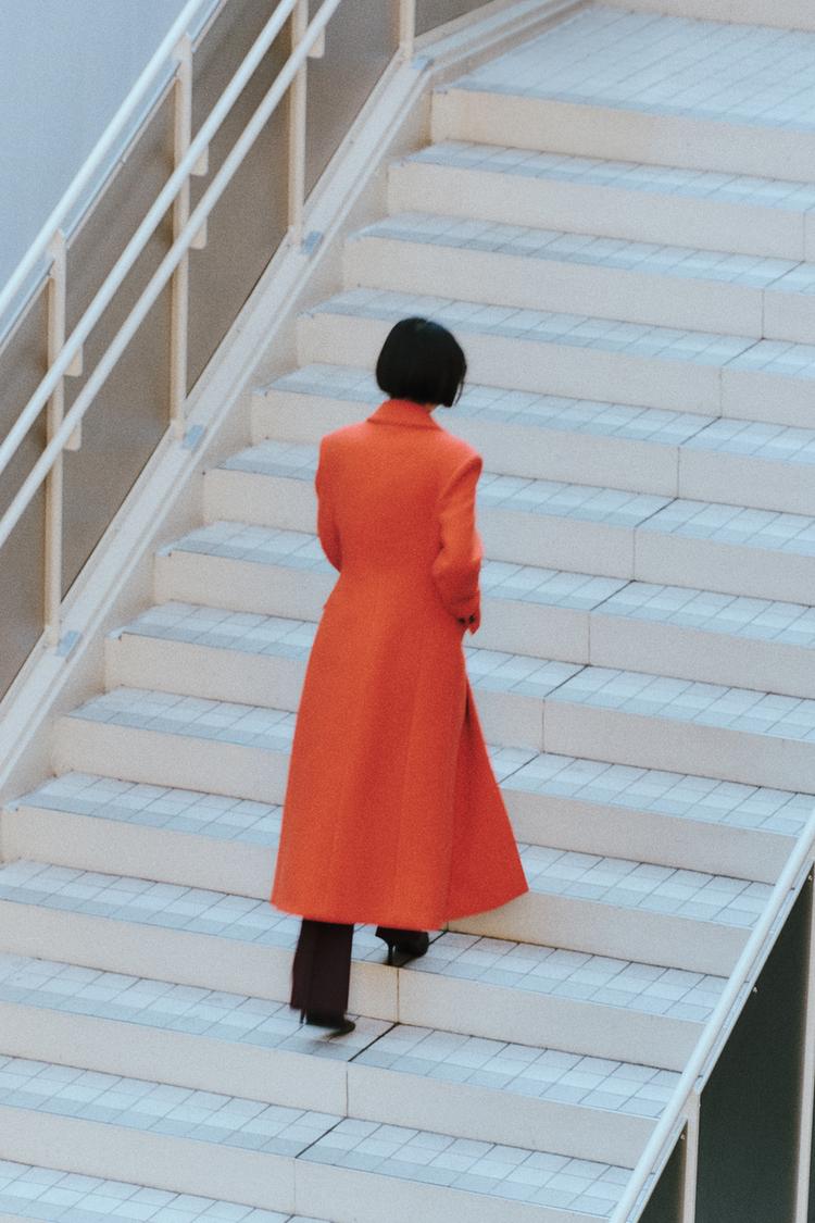 ZW COLLECTION ウール混紡スリムフィットコート - オレンジ色 | ZARA 