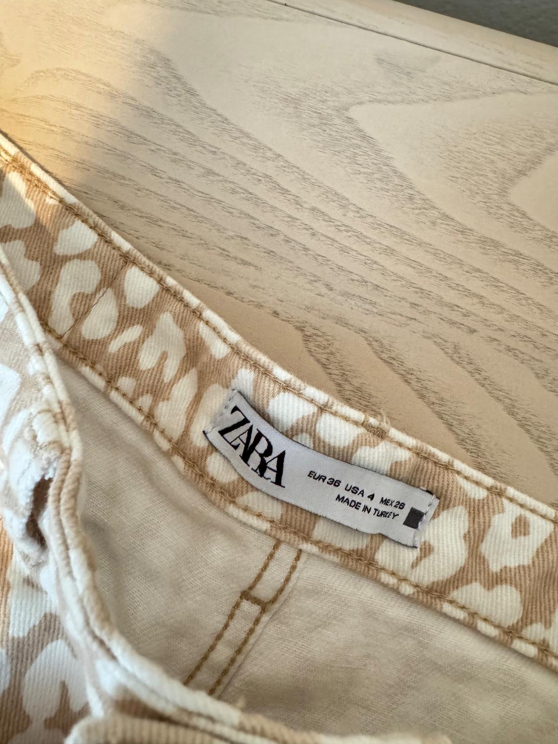 SHORTS - Image 3