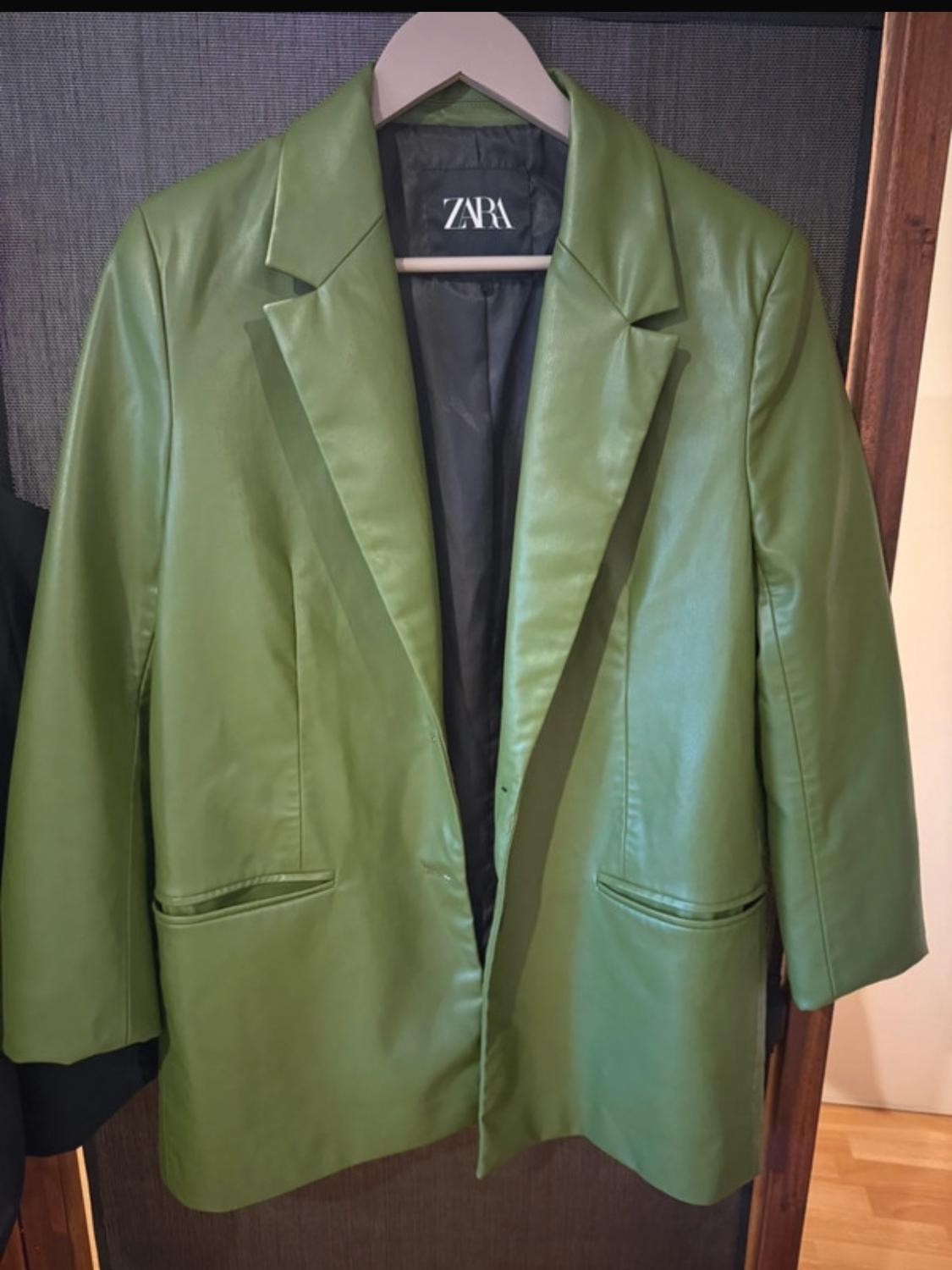 FAUX LEATHER BLAZER