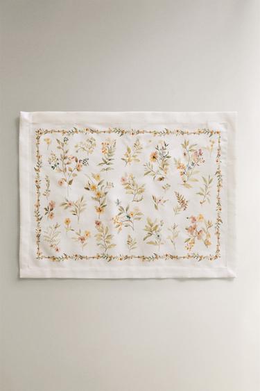 RESINE GECOATE PLACEMAT MET BLOEMENPRINT - Lichtgroen van Zara - Afbeelding 0