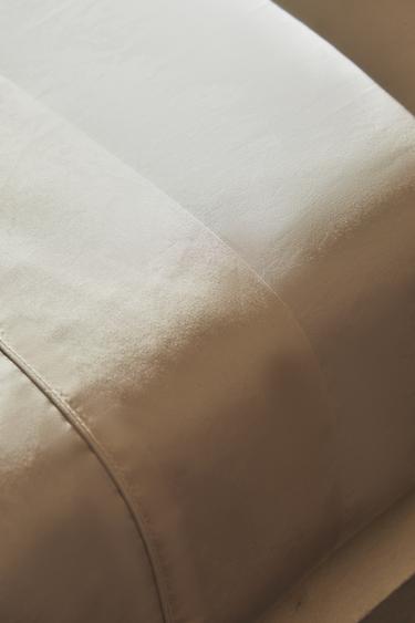 (300 THREAD COUNT) PERCALE FITTED SHEET | 40 CM HIGH - Ecru by Zara - Image 1