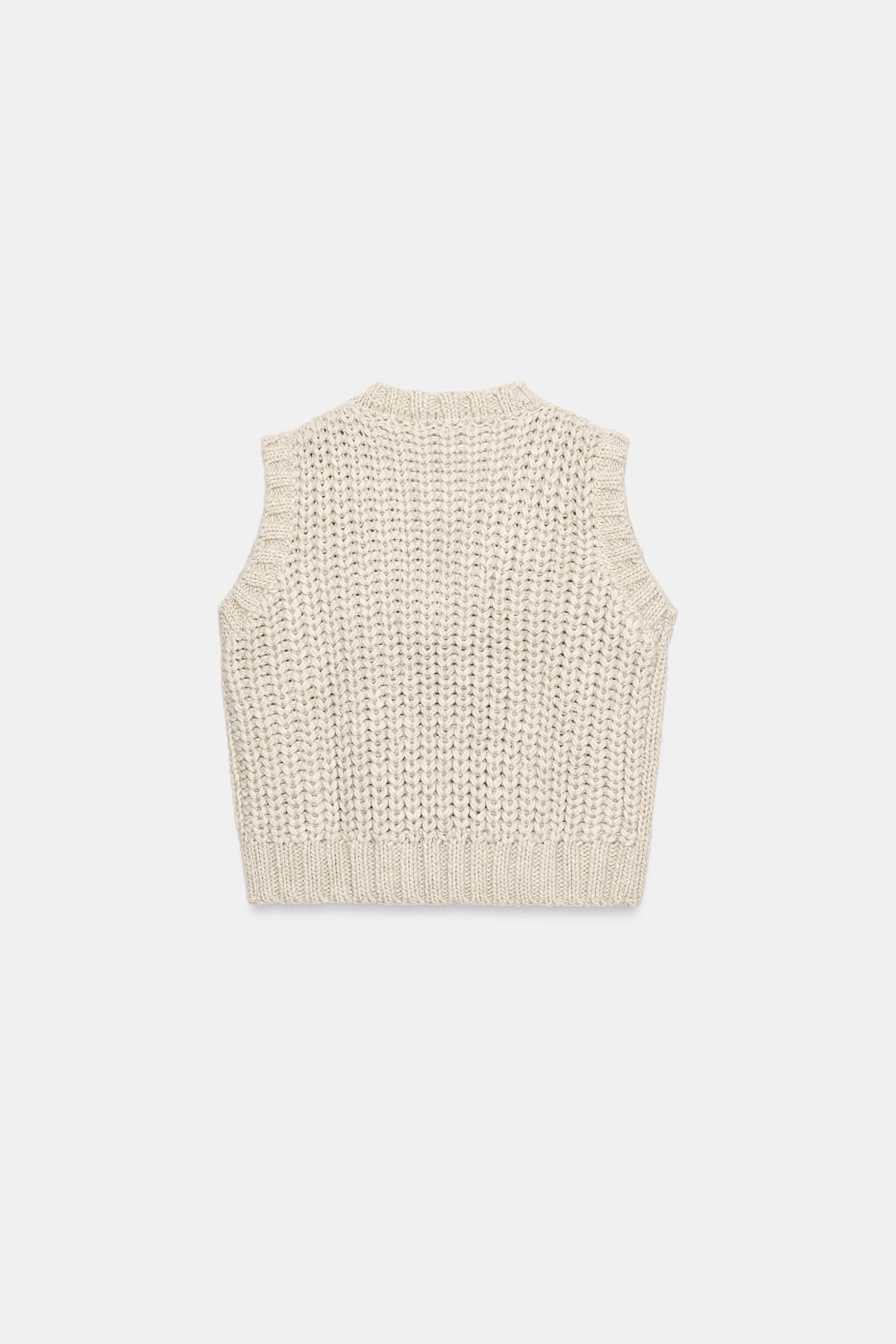 STRUCTURED OVERSIZED KNIT VEST thumbnail 8