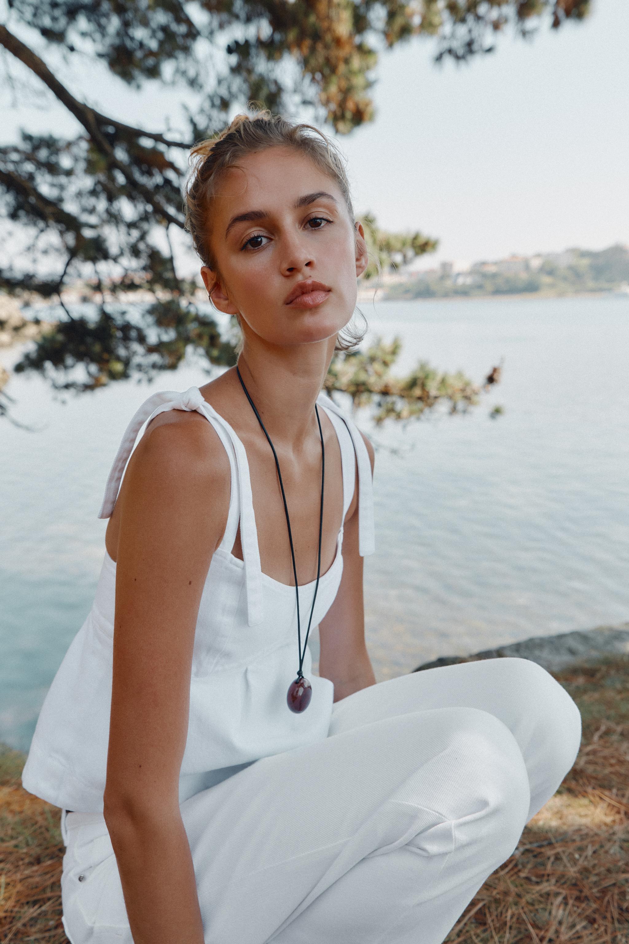 サピエンスC JKT（ホワイト） Z1975 90'S HIGH-WAISTED STRAIGHT BELTED JEANS - White | ZARA