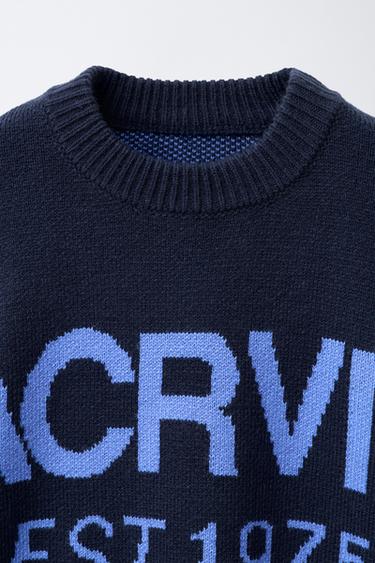 PULL EN MAILLE JACQUARD À INSCRIPTION - bleu marine de Zara - Image 2