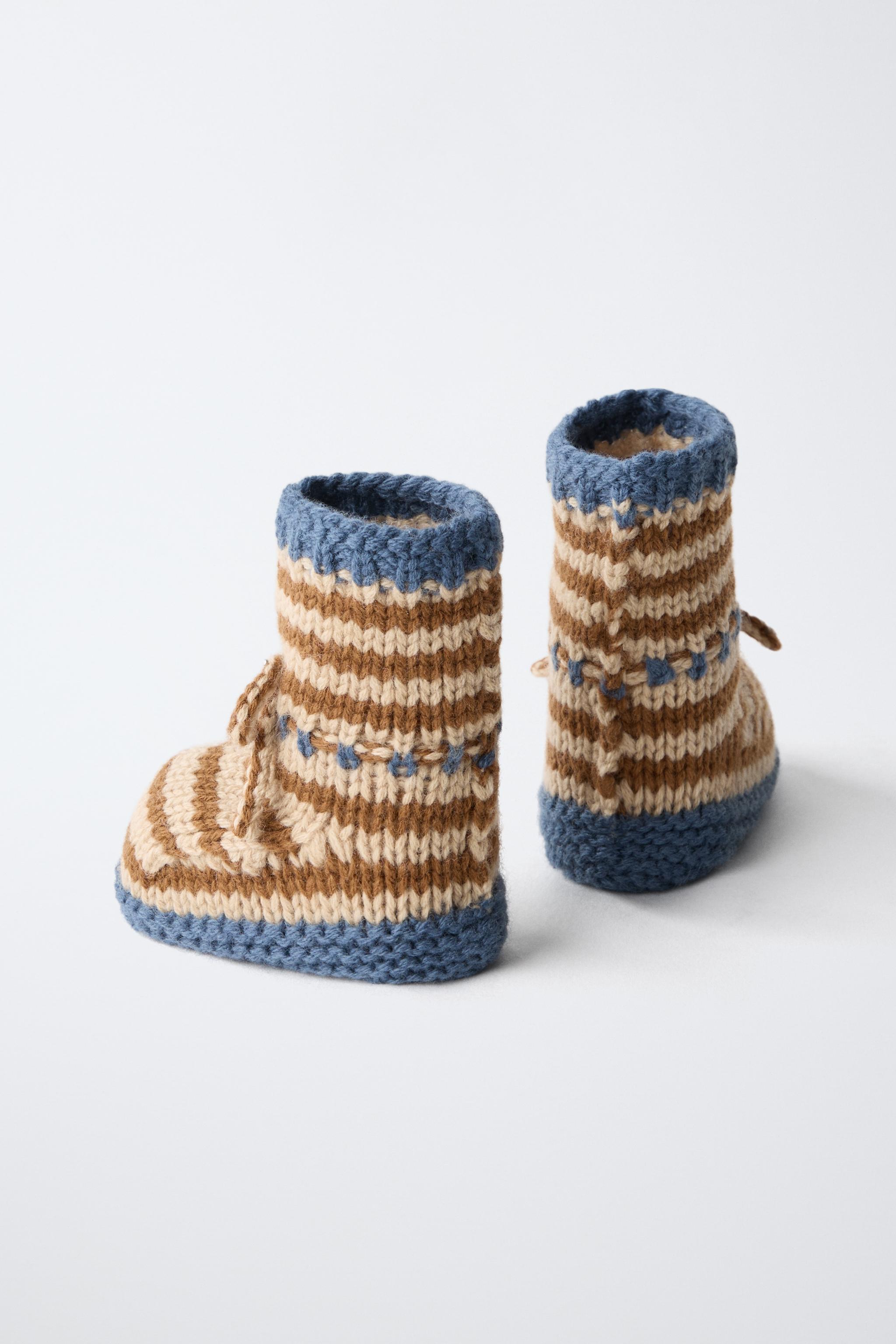 STRIPED KNIT BOOTIE