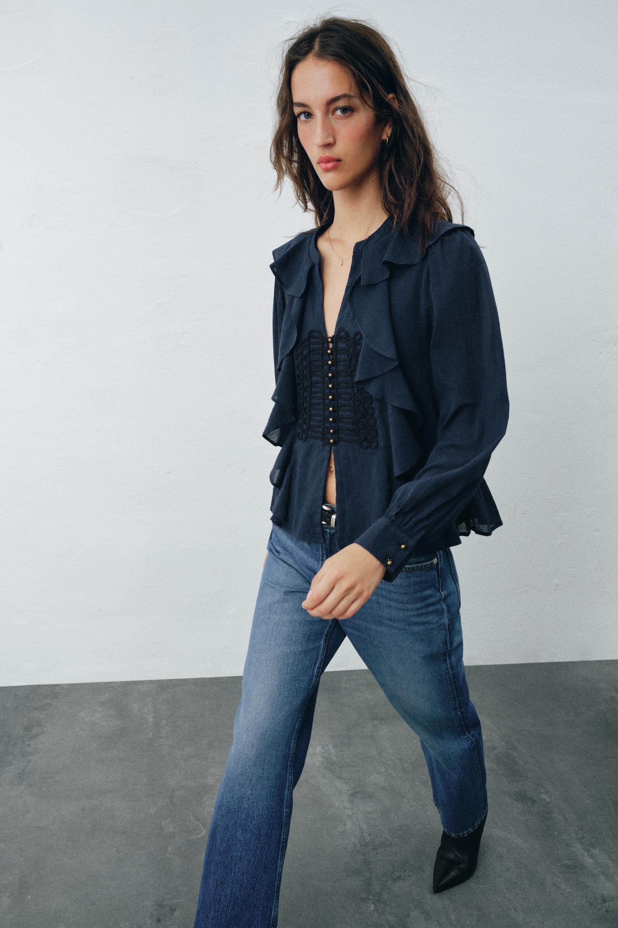 RFFLE FROG FASTENING BLOUSE