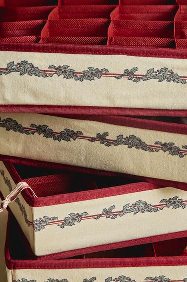 CHRISTMAS DECORATION STORAGE BOX - Red by Zara