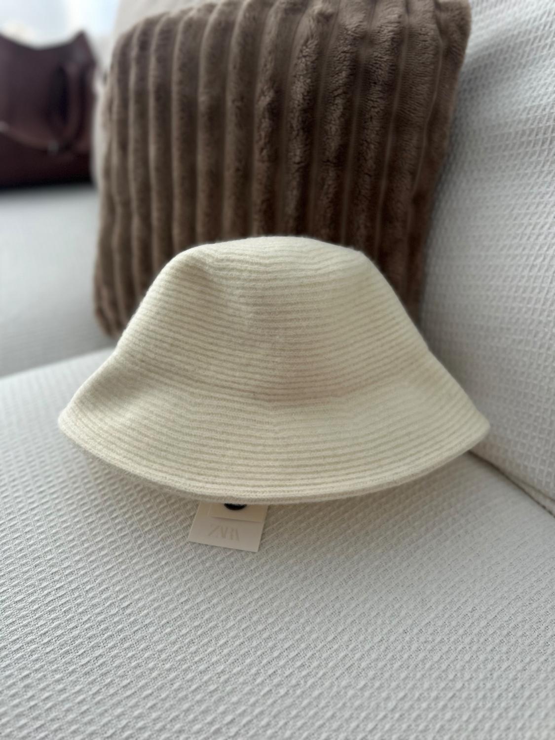 TEXTURED WOOL BLEND HAT - Image 3