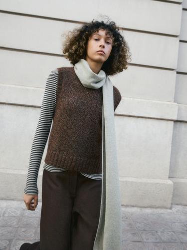 Zara Product image - 780 - Image 0