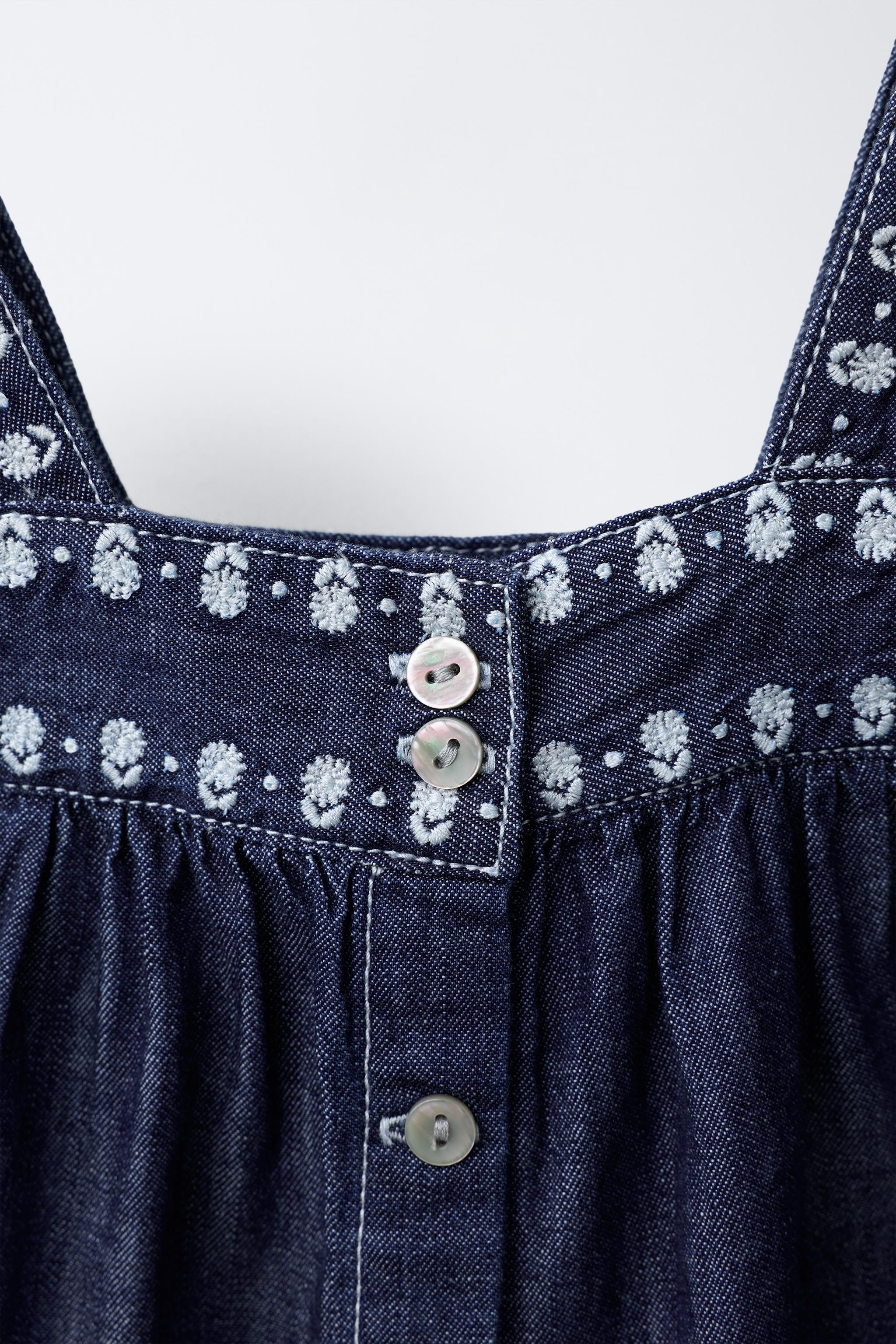 Детские рубашки Zara FLORAL EMBROIDERED FLOWY DENIM TOP — фото 4