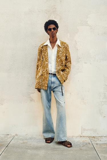 SOEPELVALLENDE JACQUARD BLAZER IN LIMITED EDITION - Oker van Zara
