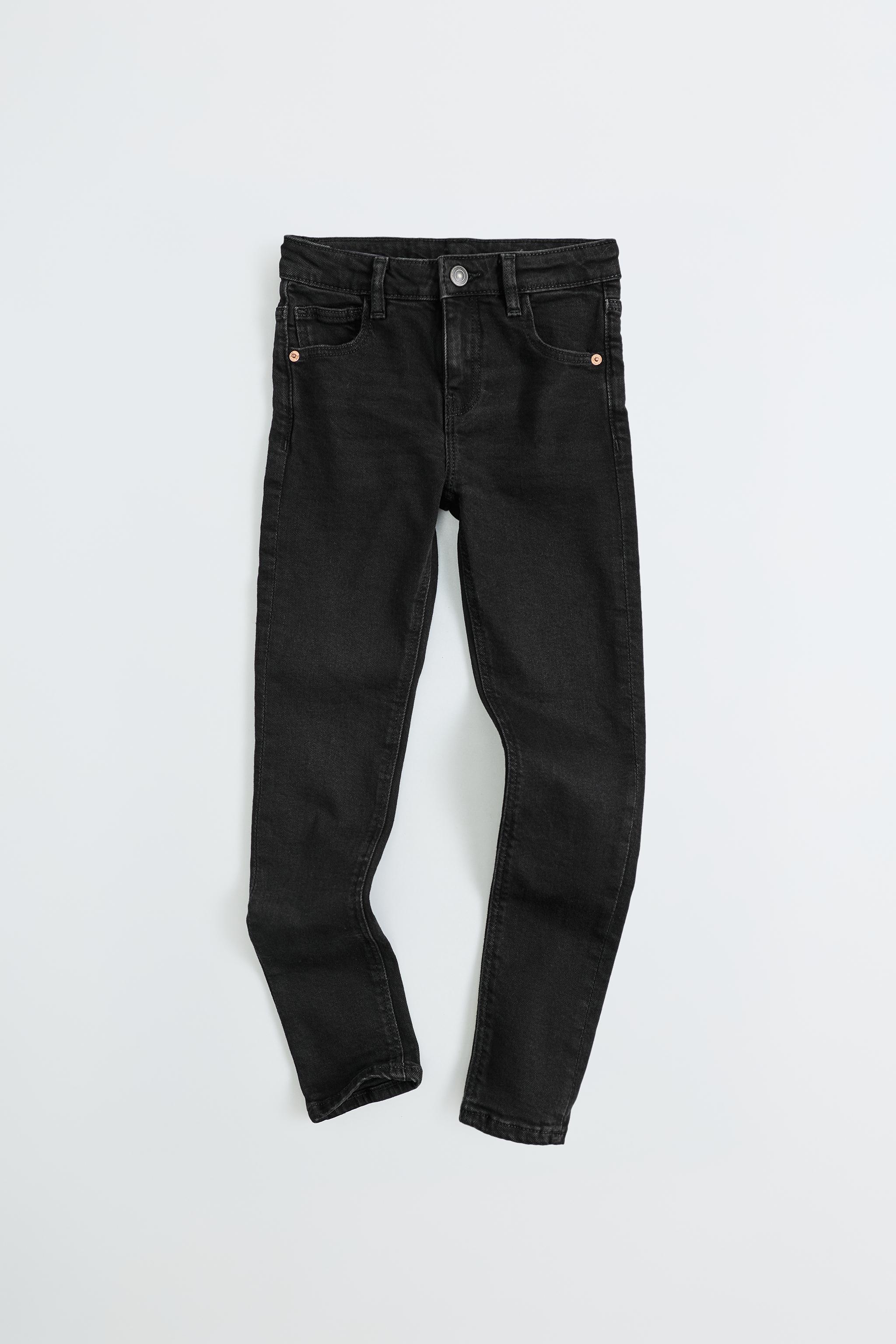 SKINNY JEANS — Black