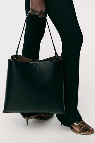 MINIMALIST BUCKET BAG - Black by Zara