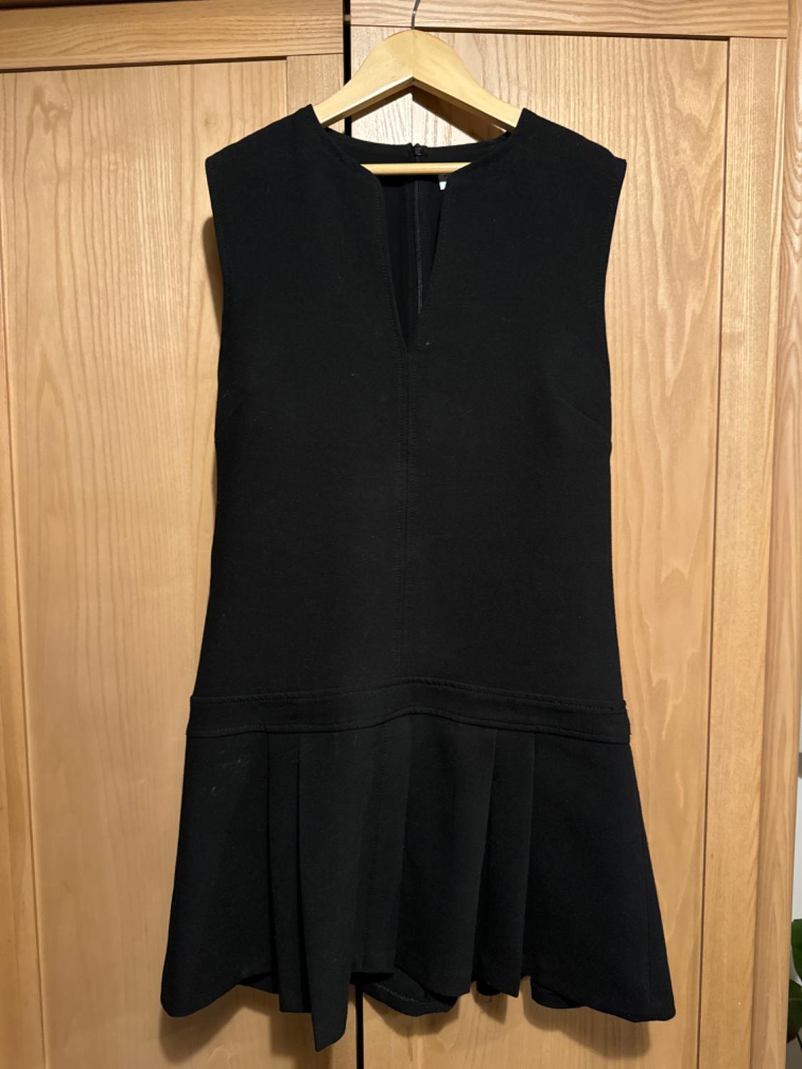 BOX PLEAT SHORT DRESS
