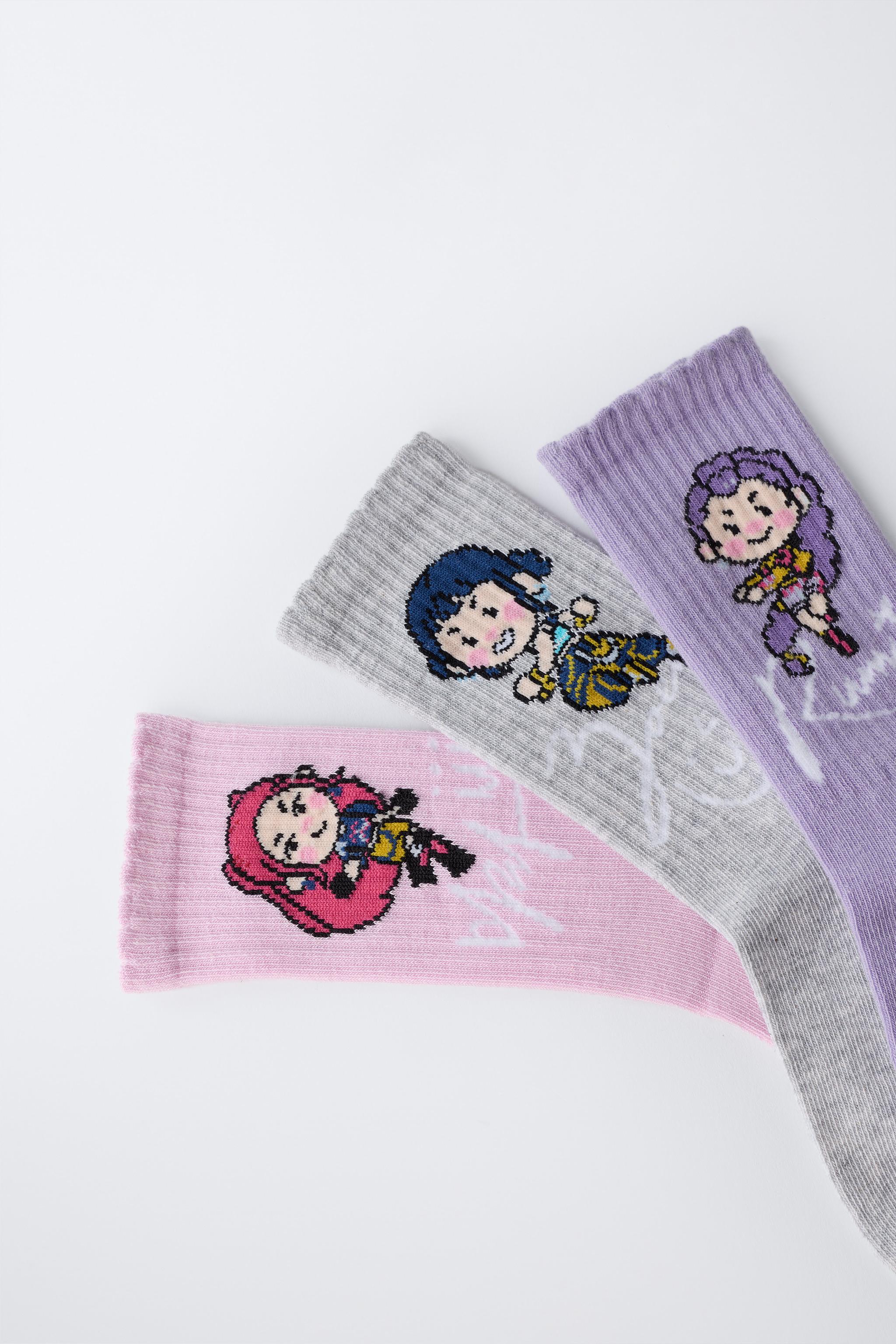 LOT DE TROIS CHAUSSETTES MI-HAUTES KPOP DEMON HUNTERS™ NETFLIX ©