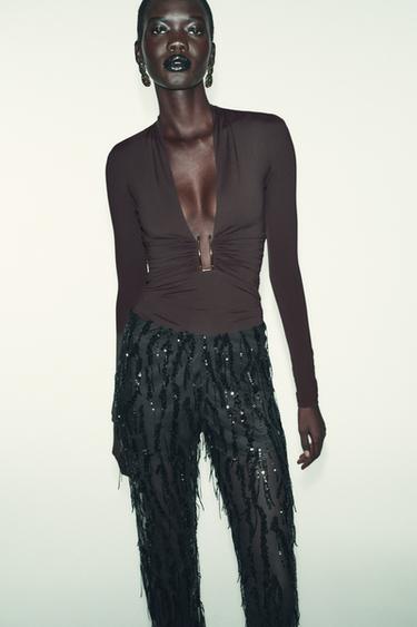 BODY DRAPÉ EN POLYAMIDE - Kaki foncé de Zara