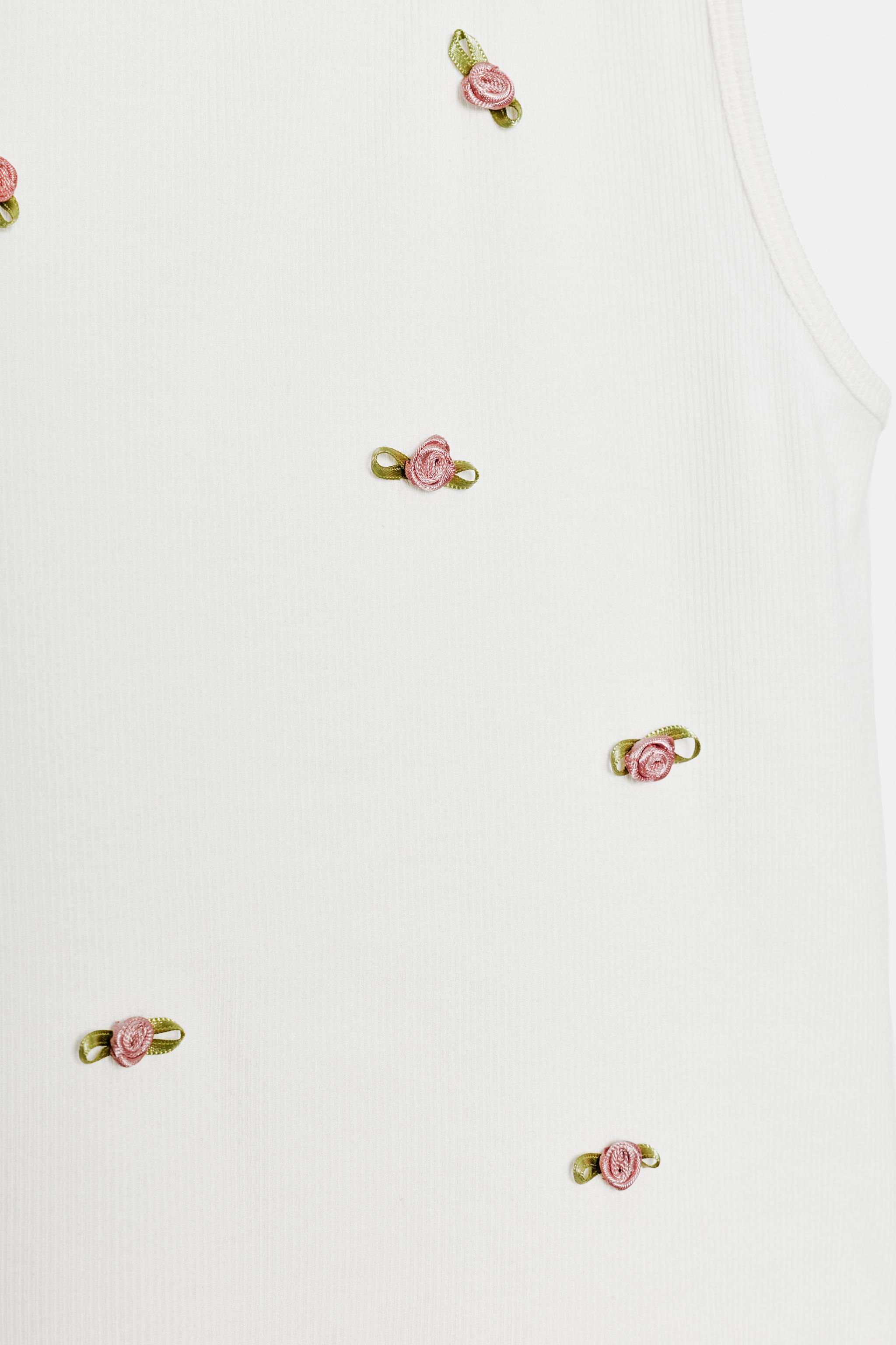 FLORAL SLEEVELESS TOP