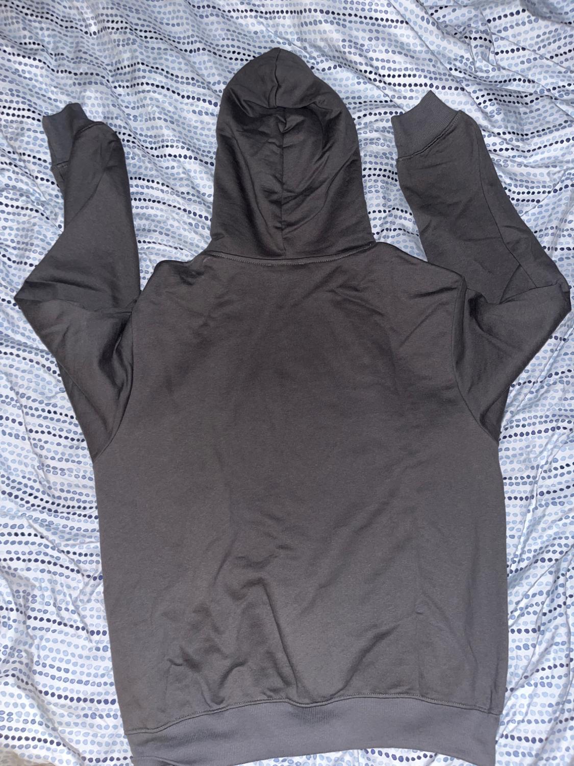 BASIC HOODIE - Image 3