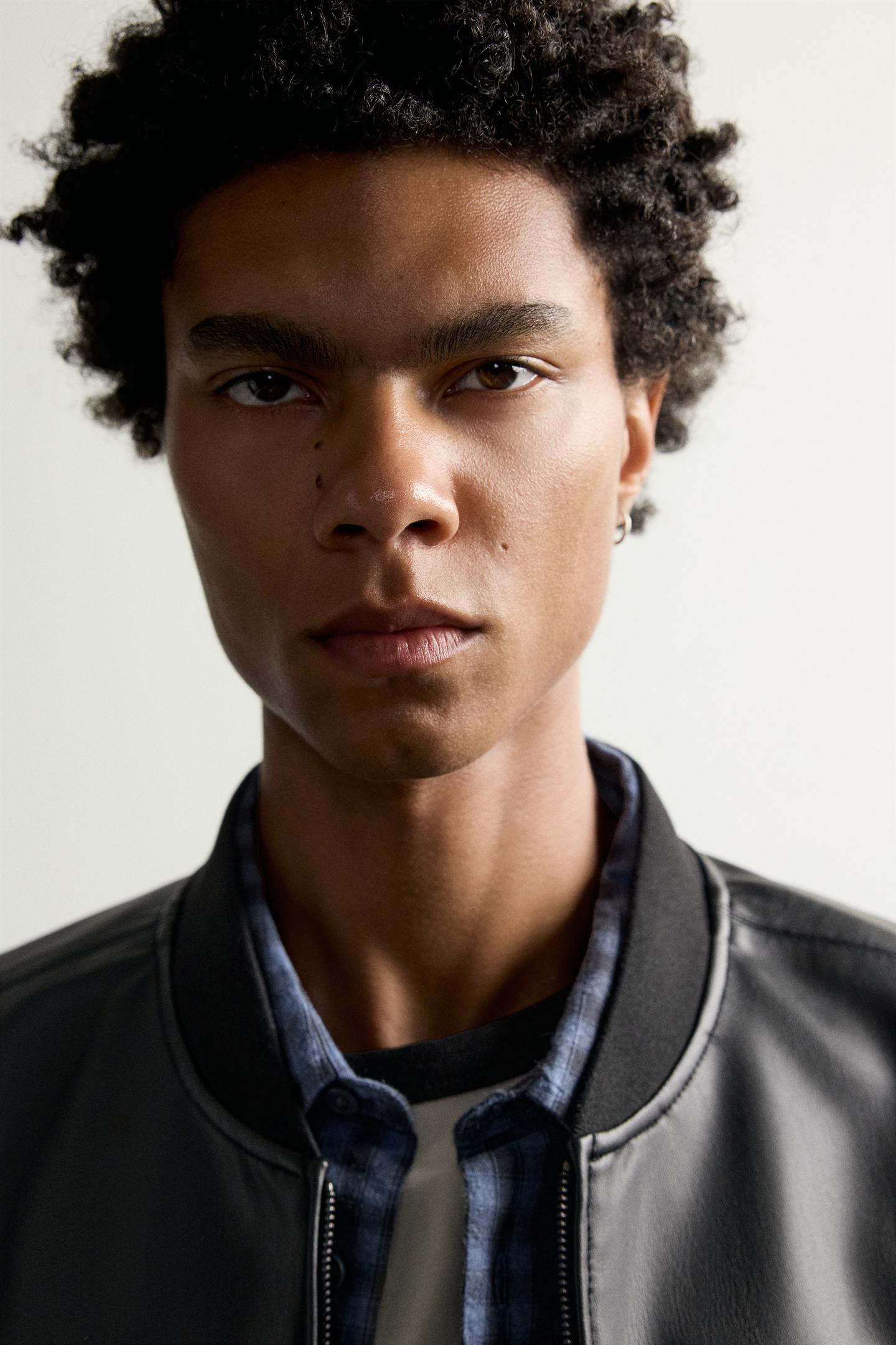 Куртка Zara Faux Leather Bomber, цвет: Чёрный — фото 6