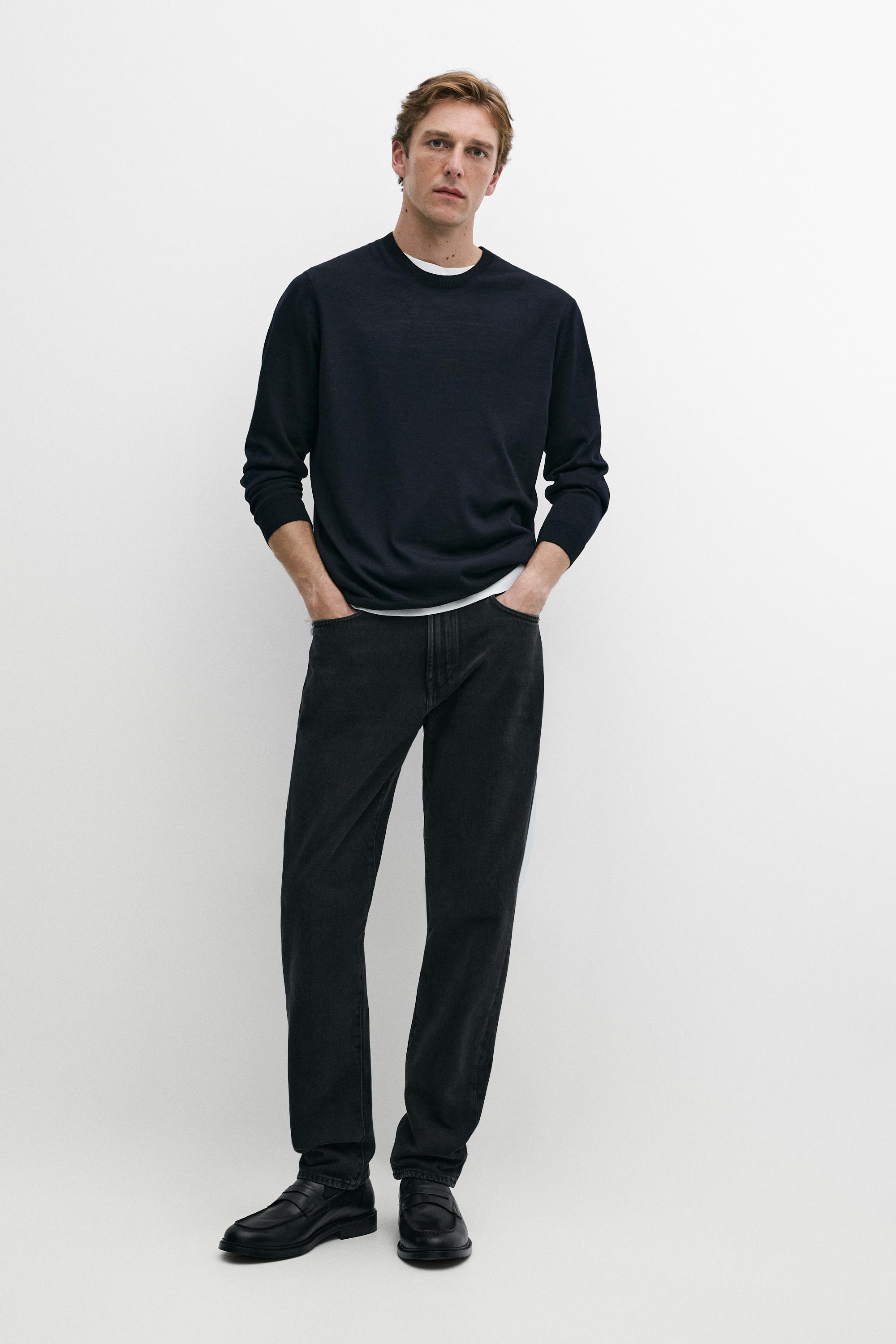 100% merino wool knit round neck sweater — Navy blue