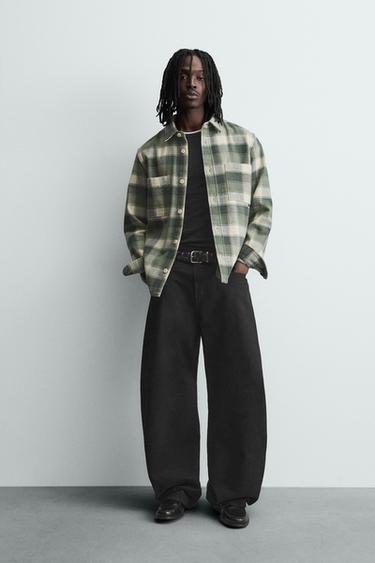 КАРИРАНА БАРХЕТНА РИЗА - Зелен от Zara