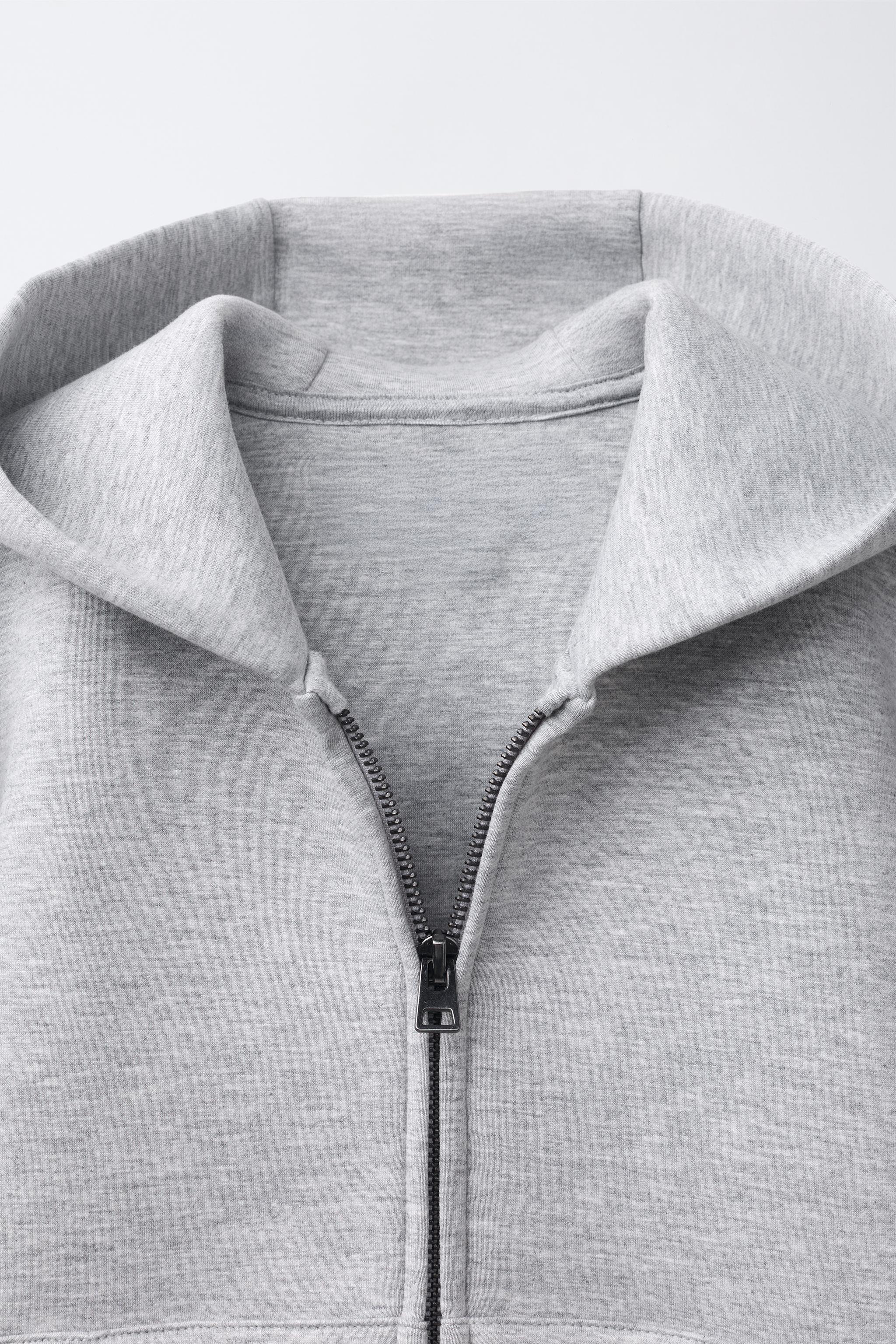 SWEAT ZIPPÉ À CAPUCHE EN NÉOPRÈNE