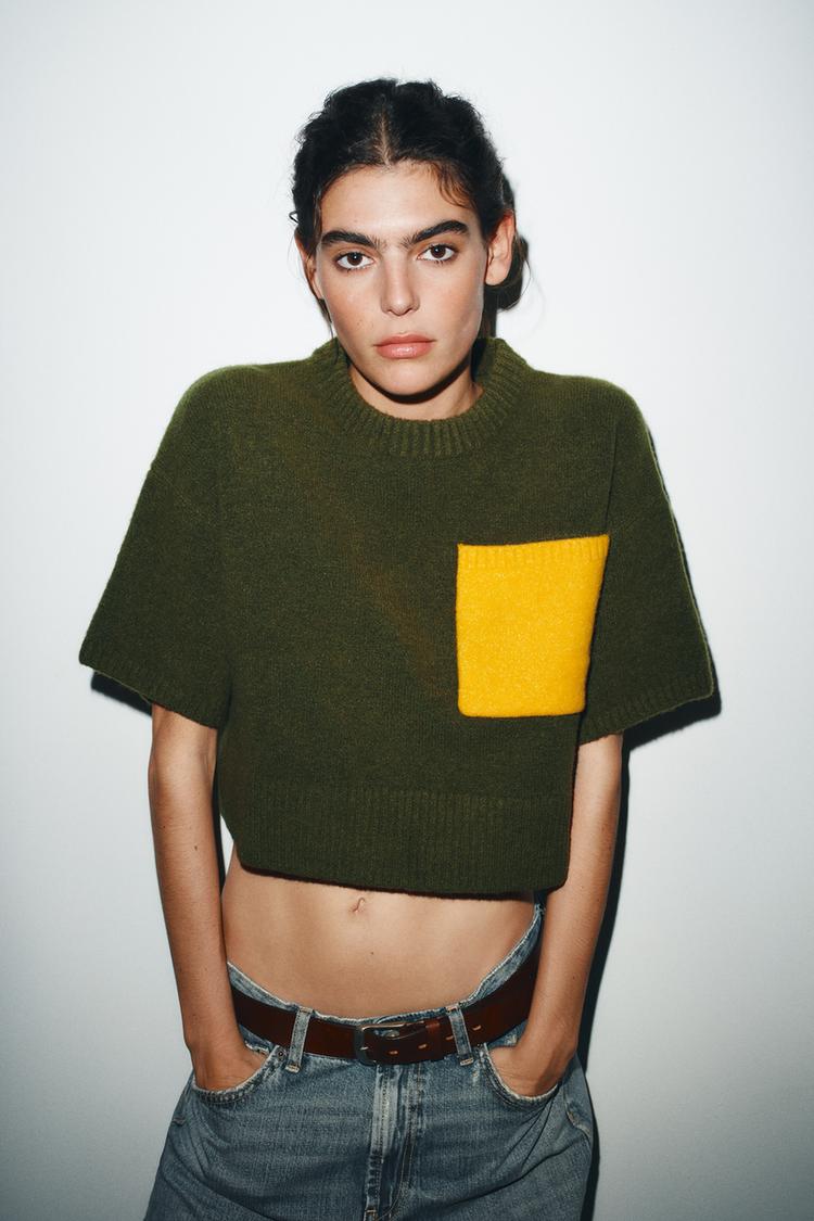 SHORT SLEEVE KNIT SWEATER