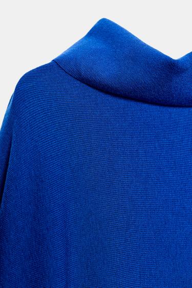 PULL LONG EN MAILLE À MANCHES CHAUVE-SOURIS - Bleu roi de Zara - Image 7