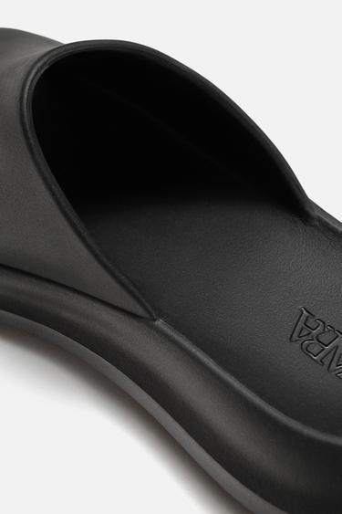 CHUNKY POOL SLIDERS - Black by Zara - Image 4