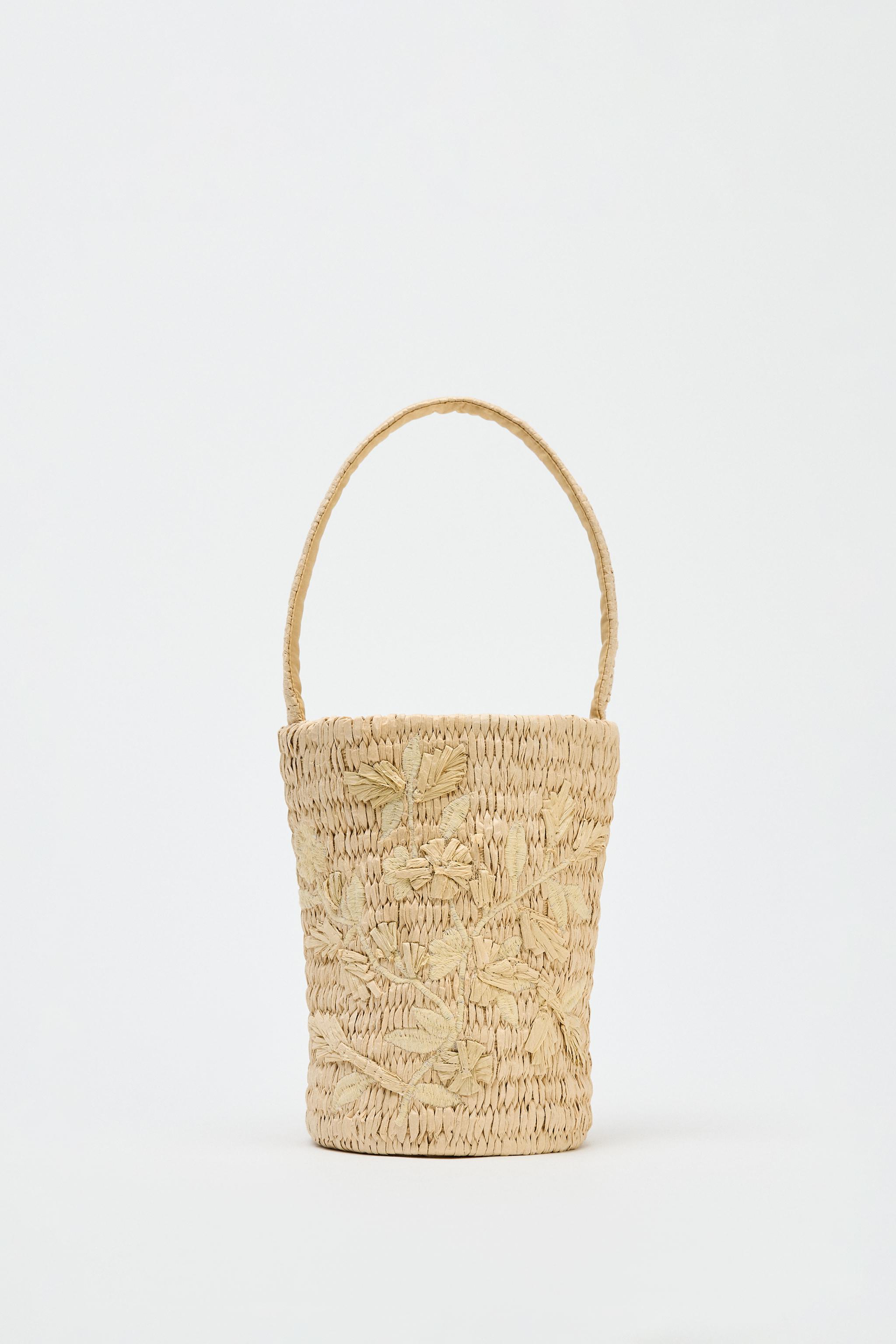 PANIER TRESSÉ MOTIFS