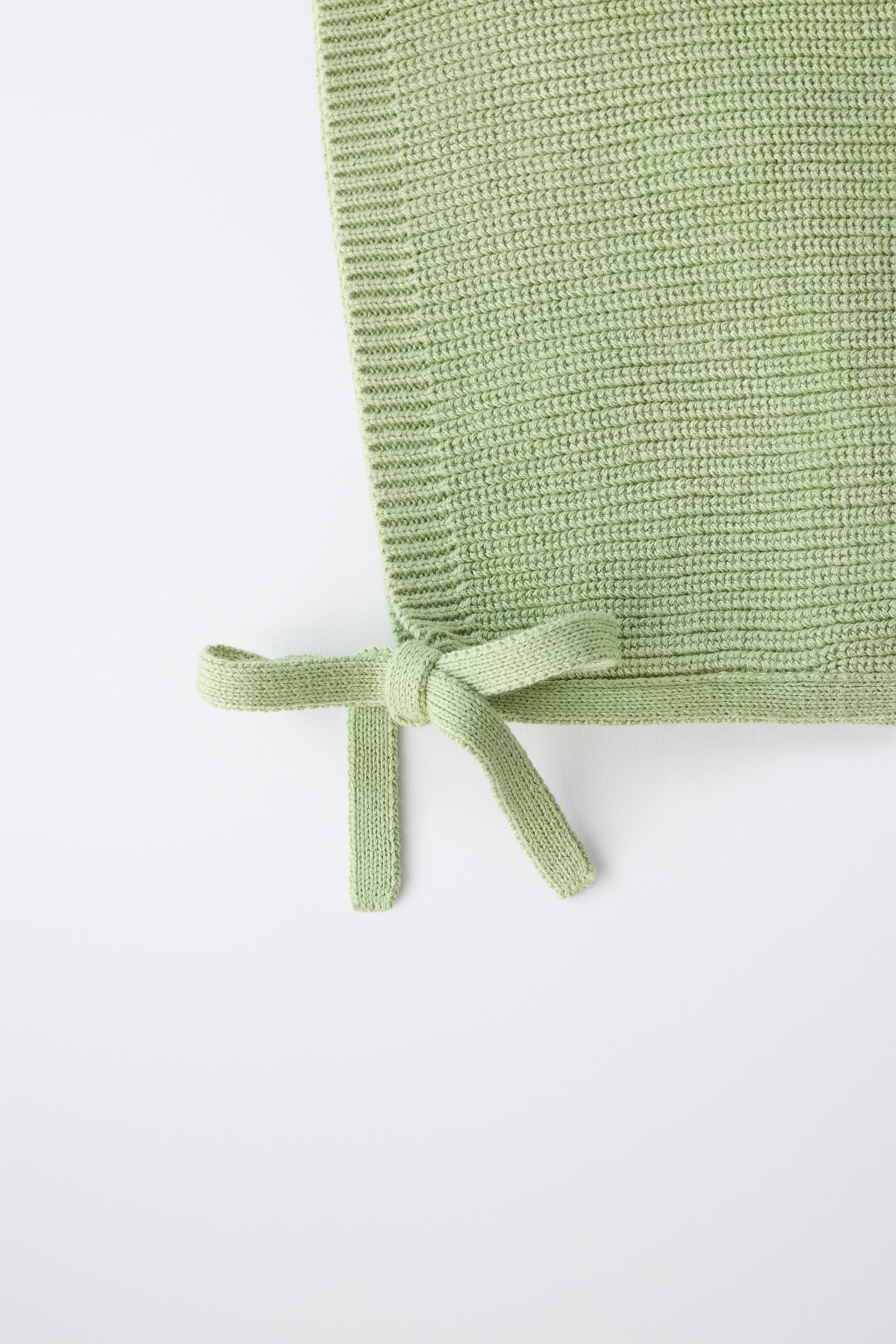 KNIT BONNET — Light green