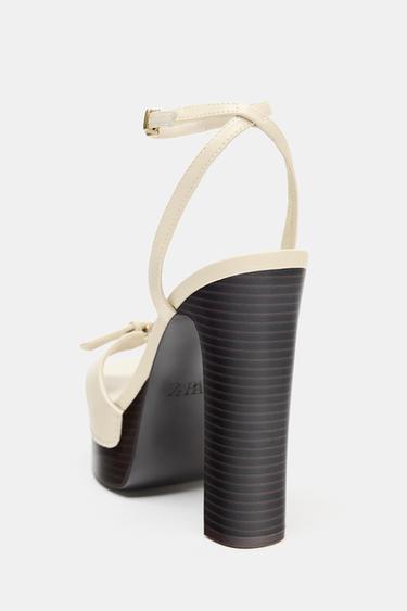 SANDALES À PLATEFORME ET BOUCLE - Blanc écru de Zara - Image 4