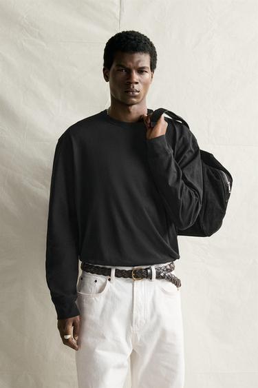 LIGHTWEIGHT LONG SLEEVE T-SHIRT — Black 2