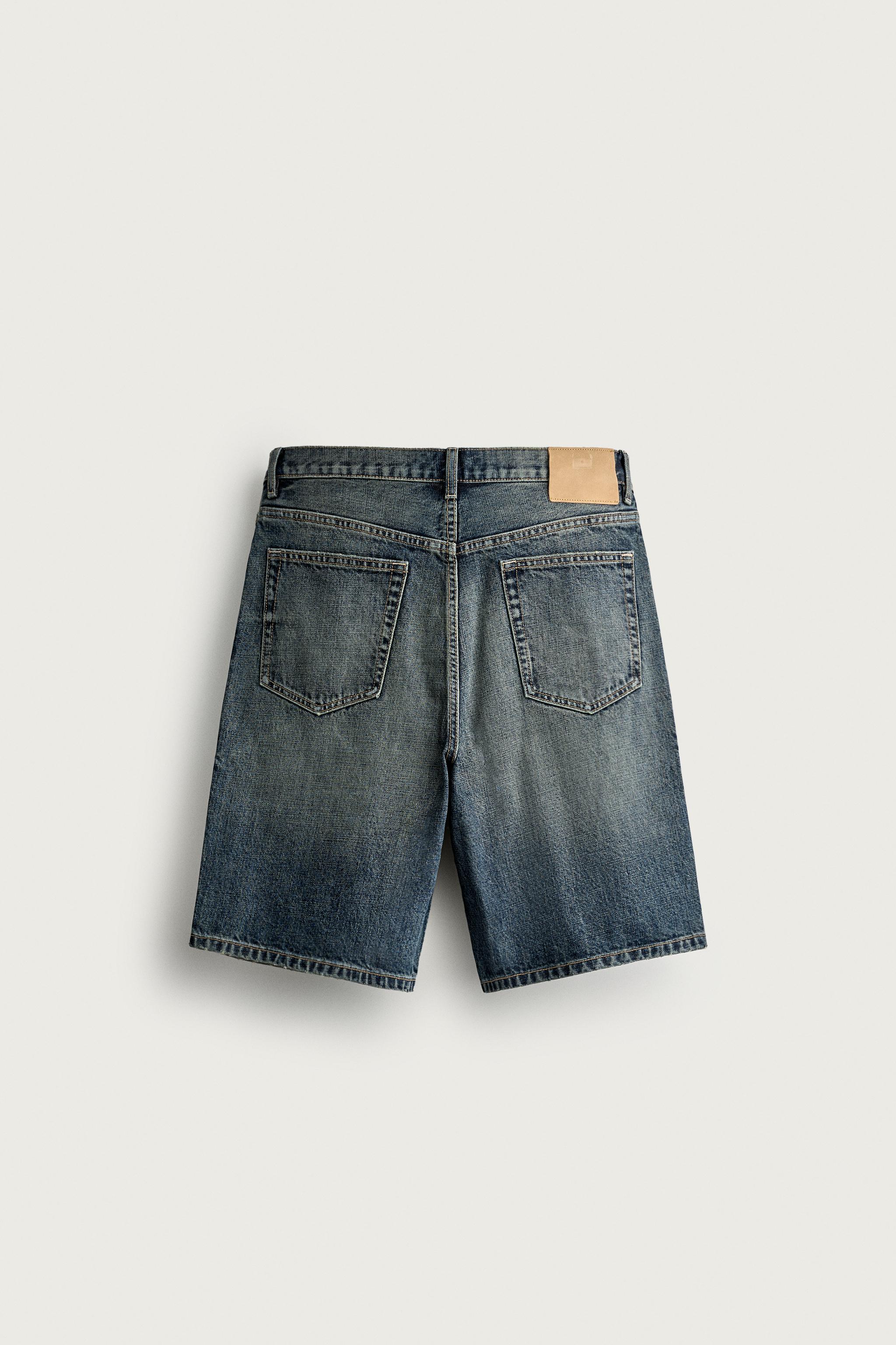 STRAIGHT FIT DENIM SHORTS