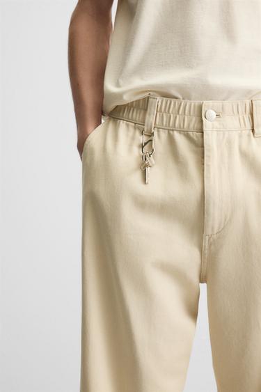 PANTALON RELAXED FIT STRUCTURE - Écru de Zara - Image 4