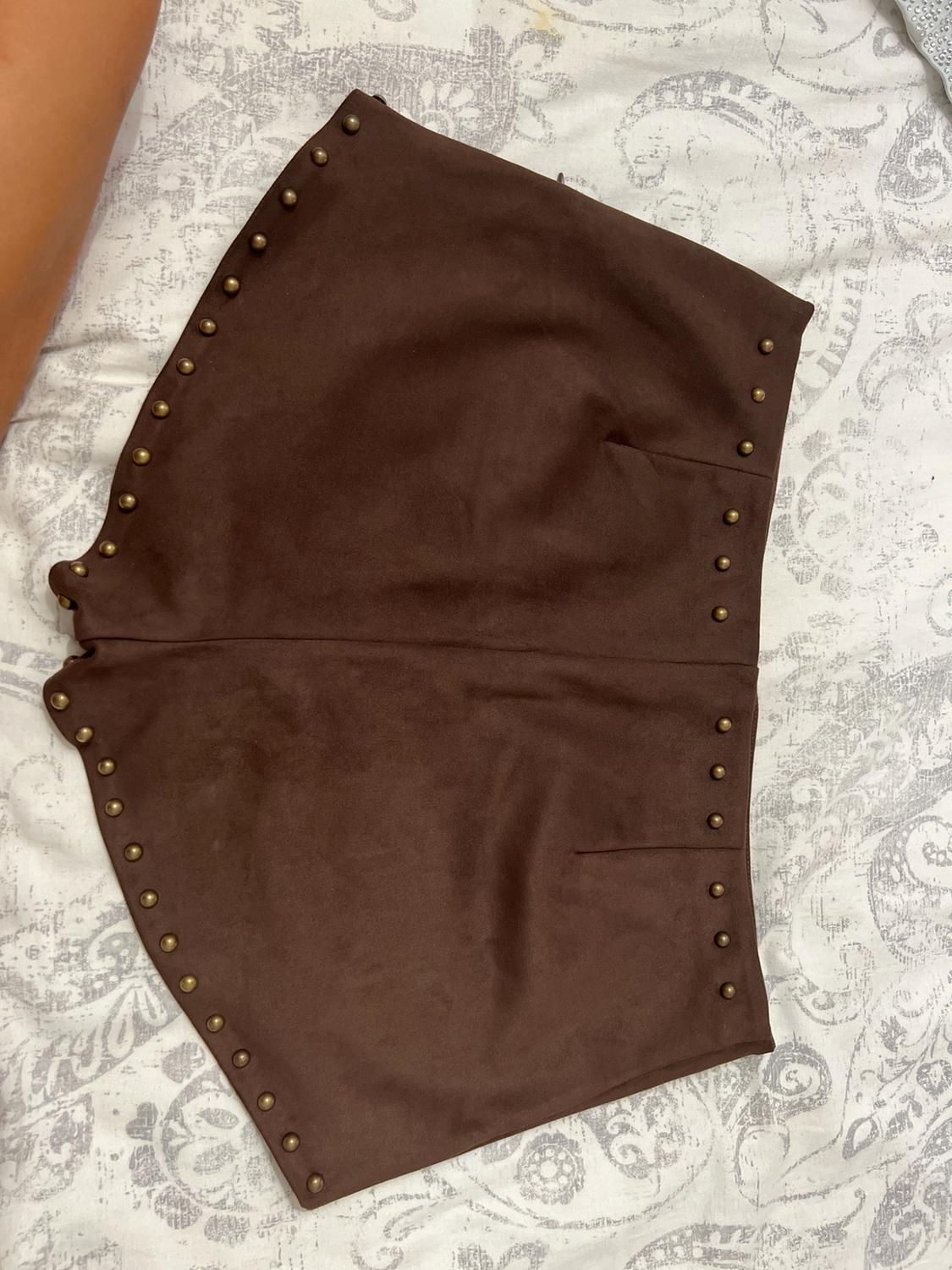 FAUX SUEDE STUD SHORTS - Image 2