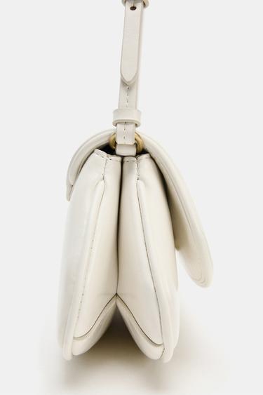 SAC PORTÉ ÉPAULE À RABAT - Écru de Zara - Image 4