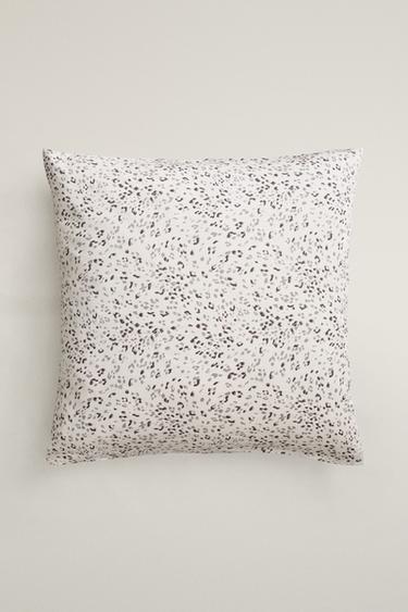 ANIMAL PRINT SATEEN PILLOWCASE (300 THREAD COUNT) — Ecru 2