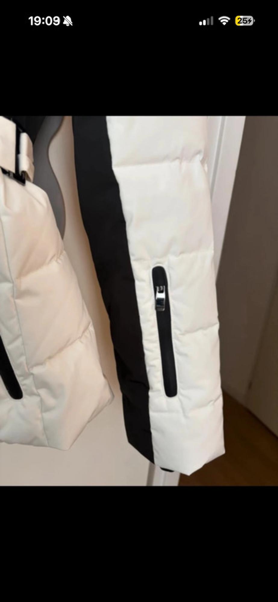 DOWN JACKET WATER RESISTANT AND WIND PROTECTION RECCO® TECHNOLOGY