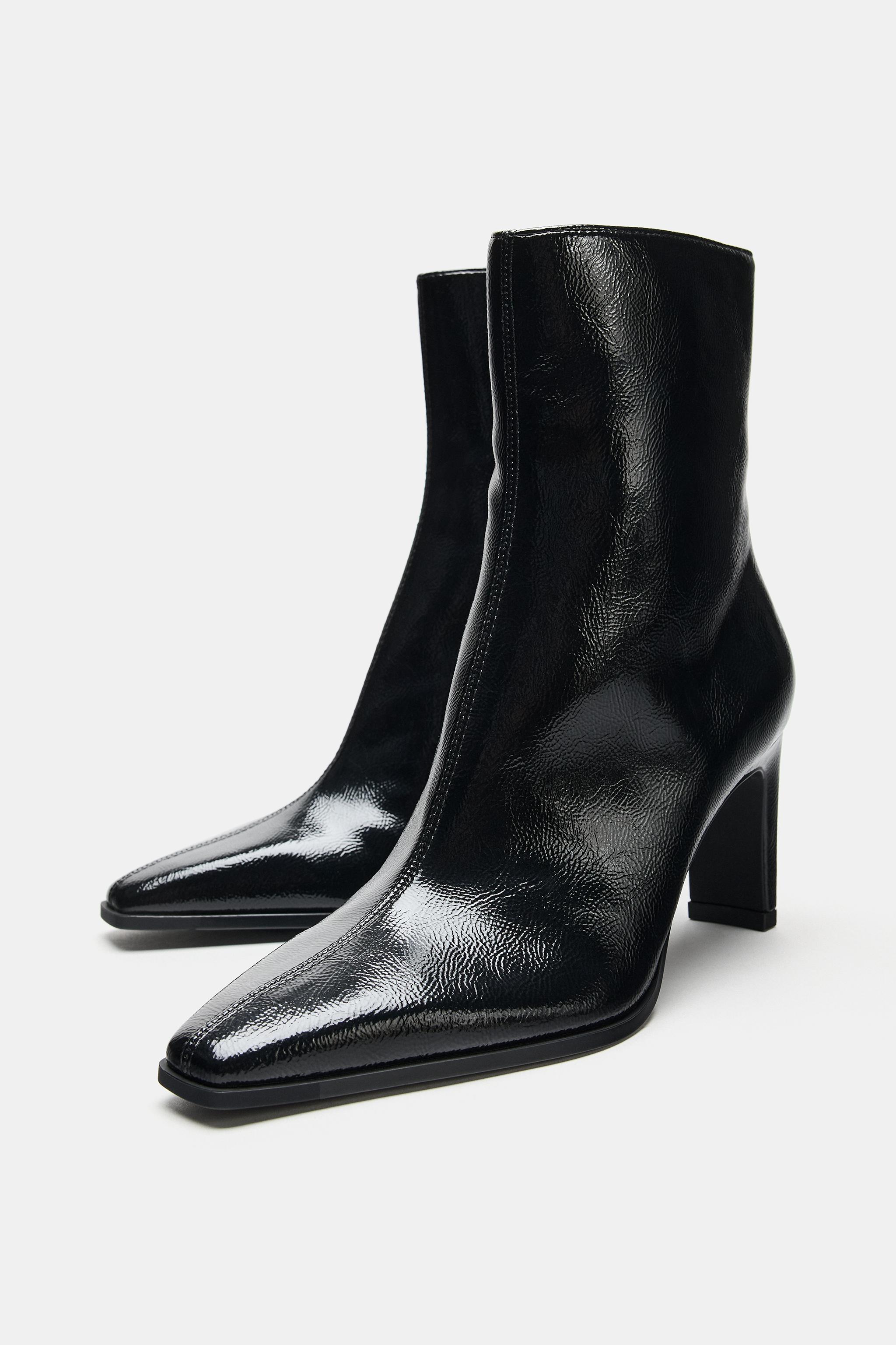 BOTTINES À TALONS POINTUES