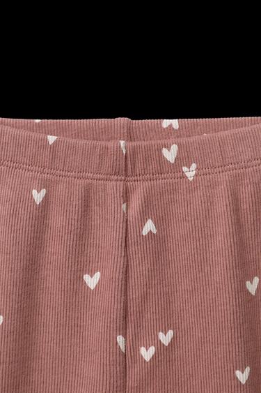 SET AUS T-SHIRT UND LEGGINGS MIT HERZMUSTER - Rosa von Zara