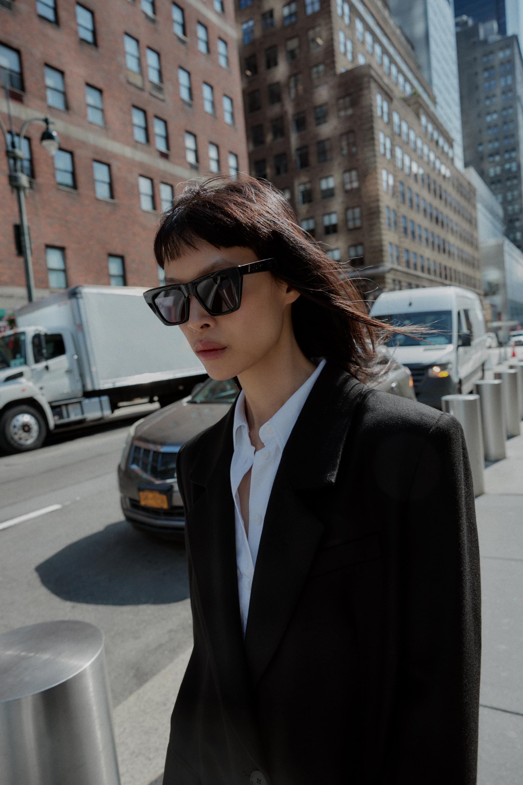 ショルダーパッド入りロングコート - ブラック | ZARA Japan / 日本