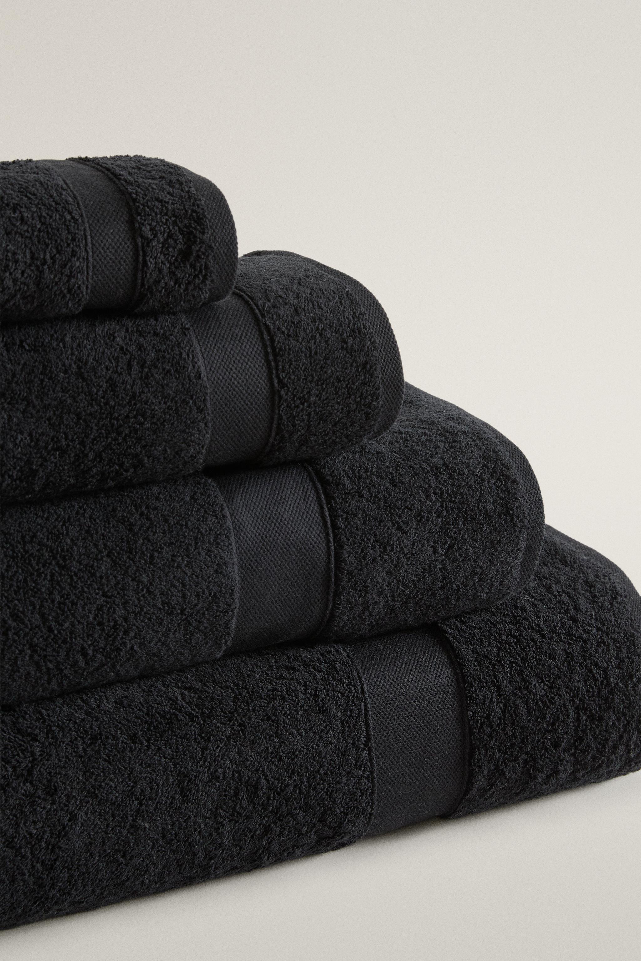 PREMIUM COTTON BATH TOWEL (600 GSM)