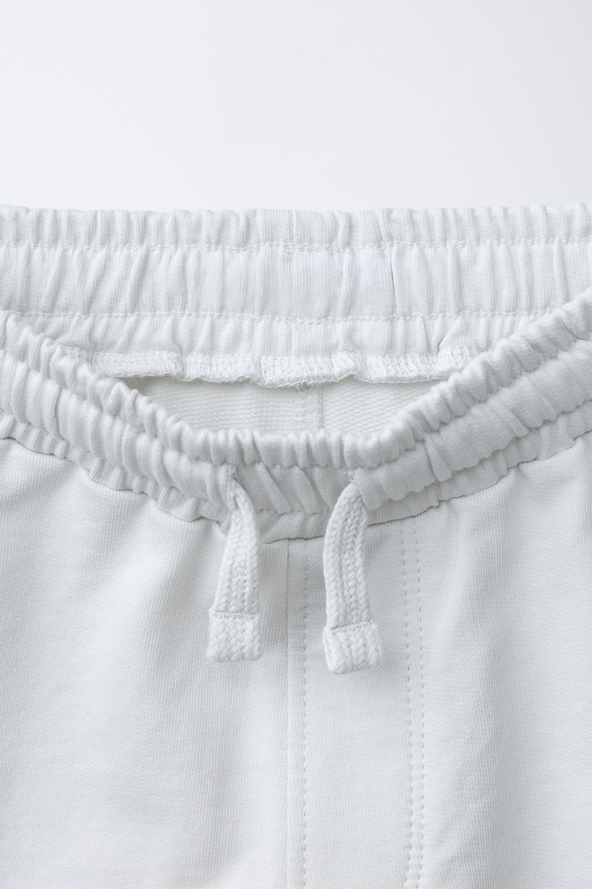 T-SHIRT AND SHORTS SET WITH TEXT