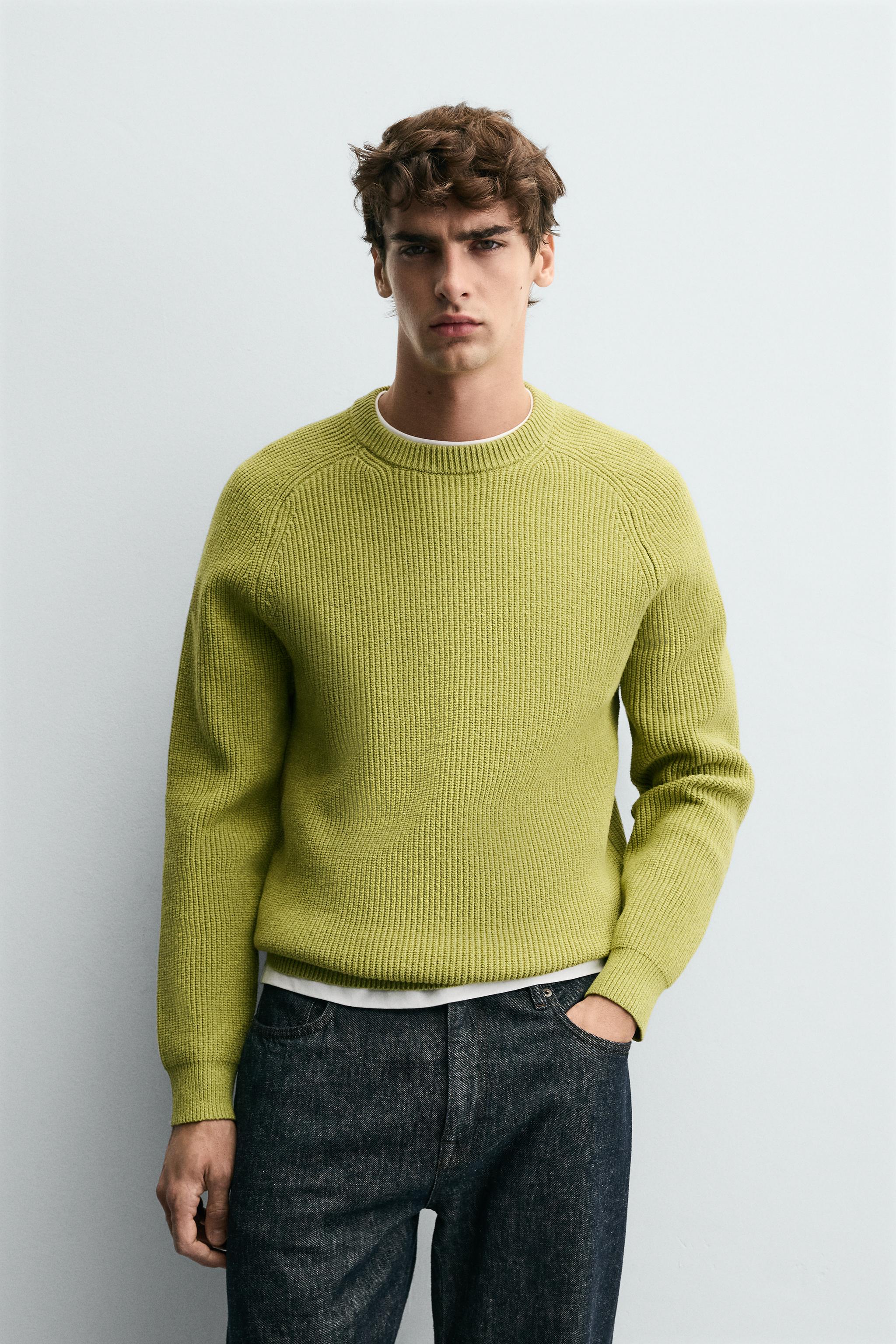 RIBBED TEXTURED SWEATER