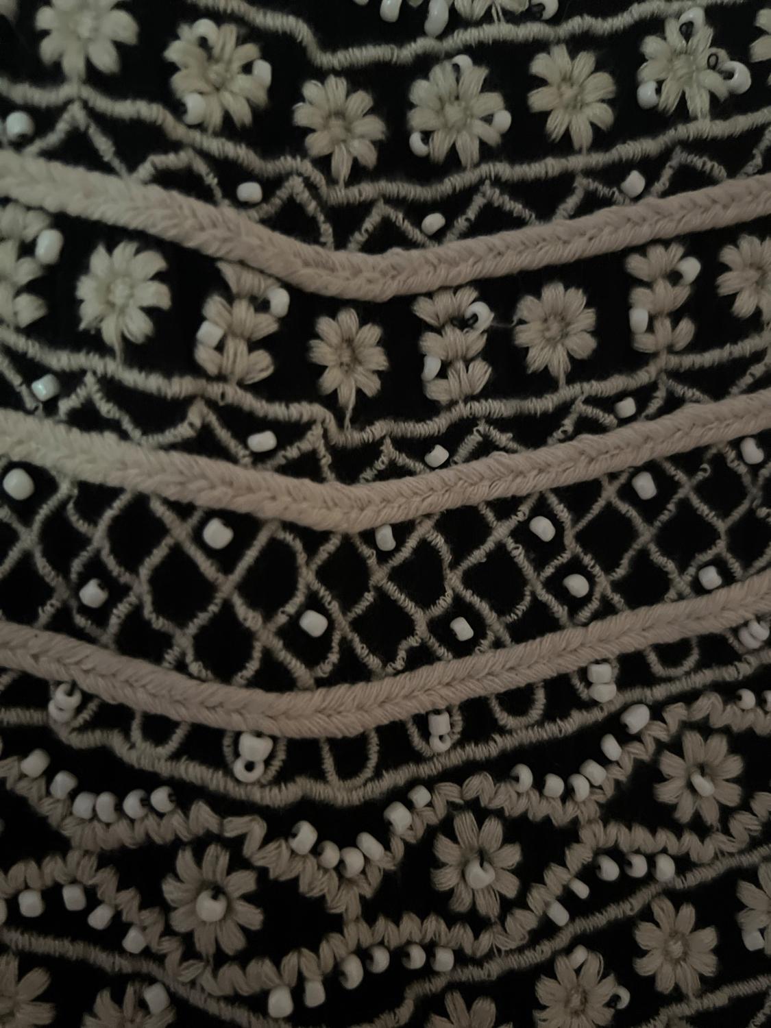 EMBROIDERED DRESS WITH BEADING - Image 3