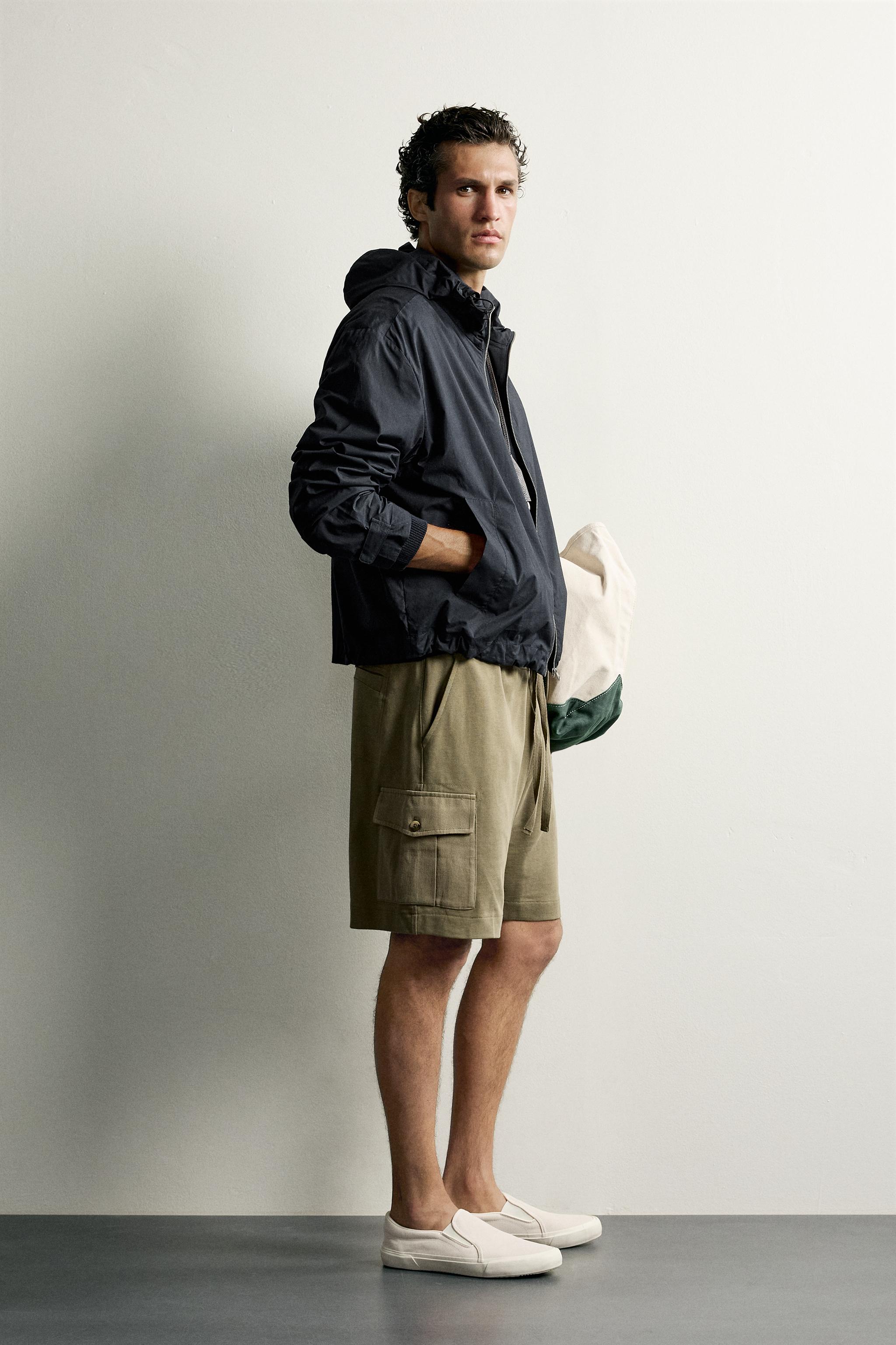 RELAXED FIT CARGO BERMUDA SHORTS