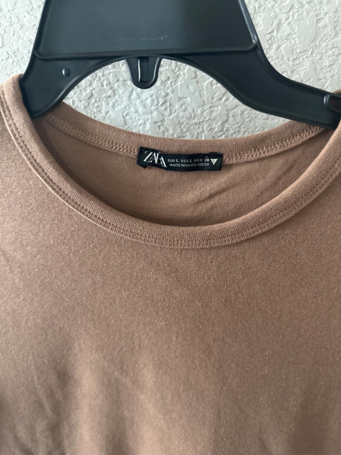 CAMISETA ELÁSTICA CROPPED - Image 3